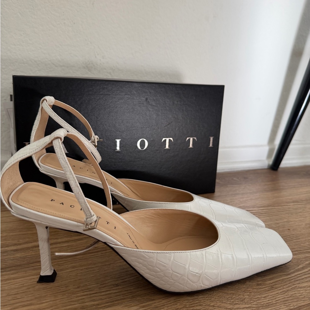 Cesare Paciotti White Croc-Embossed Kitten Heels - Picture 4 of 4